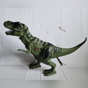 Roaring Tyrannosaurus Rex Red Light Up Eyes Jurassic Park Dinosaur Toy